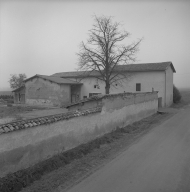 Ferme de type B, située sur la commune de Frans, au lieu dit Les Seyettes, parcelle C 328. Ferme en bordure de route.