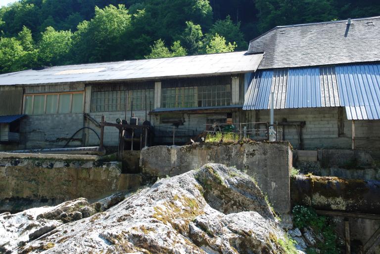 scierie puis scierie, moulin, battoir à chanvre, actuellement scierie et micro-centrale hydroélectrique