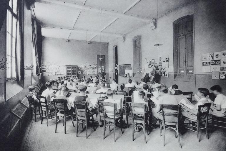 Lycée de garçons, actuellement lycée Champollion
