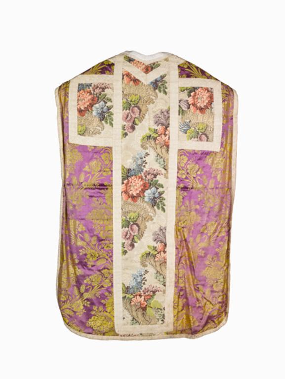 chasuble : ornement violet