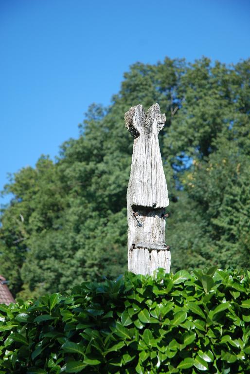 Croix de chemin, dite croix Fenouil