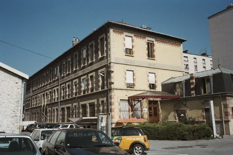 Usine de chaudronnerie Bouchayer-Viallet actuellement Centre National d'Art Contemporain (CNAC), dit le Magasin