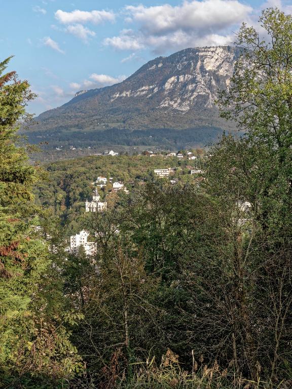 Station de villégiature, estivale et de sports d'hiver : Le Revard