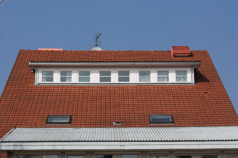 Immeuble à logements, dit phalanstère de la Viscamine puis colonie de vacances, actuellement lycée d’enseignement général Pierre-du-Terrail