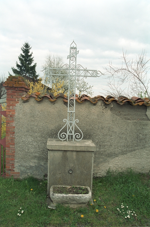 Les croix monumentales du canton de Boën et de la commune de Sail-sous-Couzan