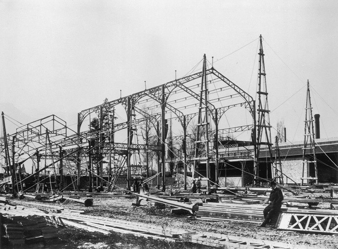 Usine de chaudronnerie Bouchayer-Viallet actuellement Centre National d'Art Contemporain (CNAC), dit le Magasin