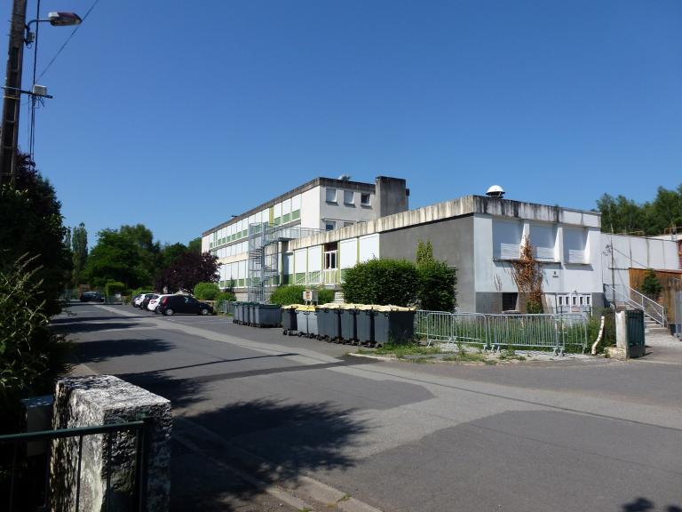 Centre de formation professionnelle agricole, puis lycée professionnel agricole, puis établissement public local d'enseignement et de formation professionnelle agricole des Combrailles, site de Pontaumur