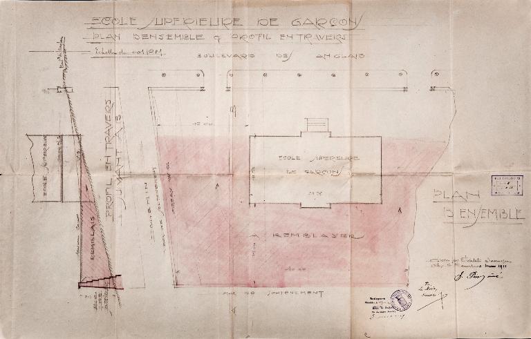 Ecole secondaire, dite Ecole supérieure de garçons Bernascon, puis lycée, dit Lycée Bernascon, actuellement siège d'association, dit Maison des Associations