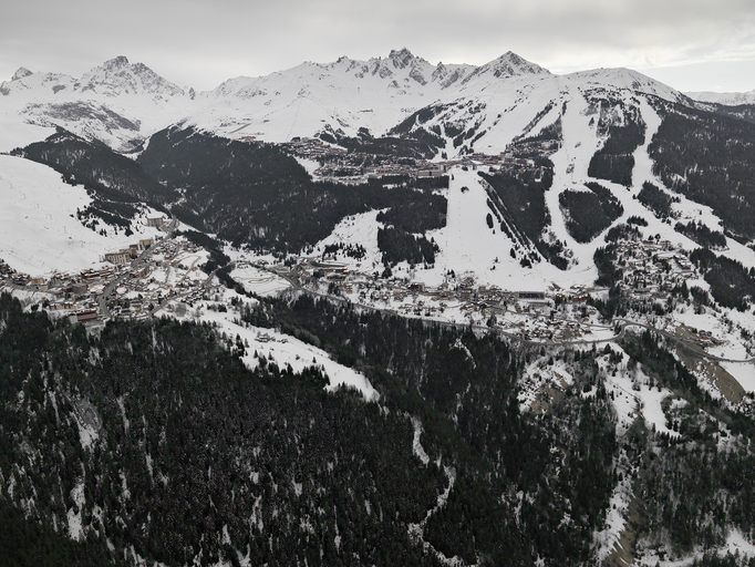 Station de sports d'hiver dite Courchevel 1850