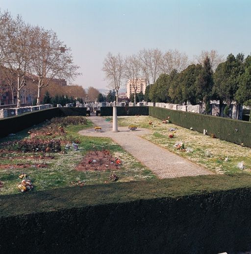 Four crématoire : crématorium du Nouveau cimetière de la Guillotière