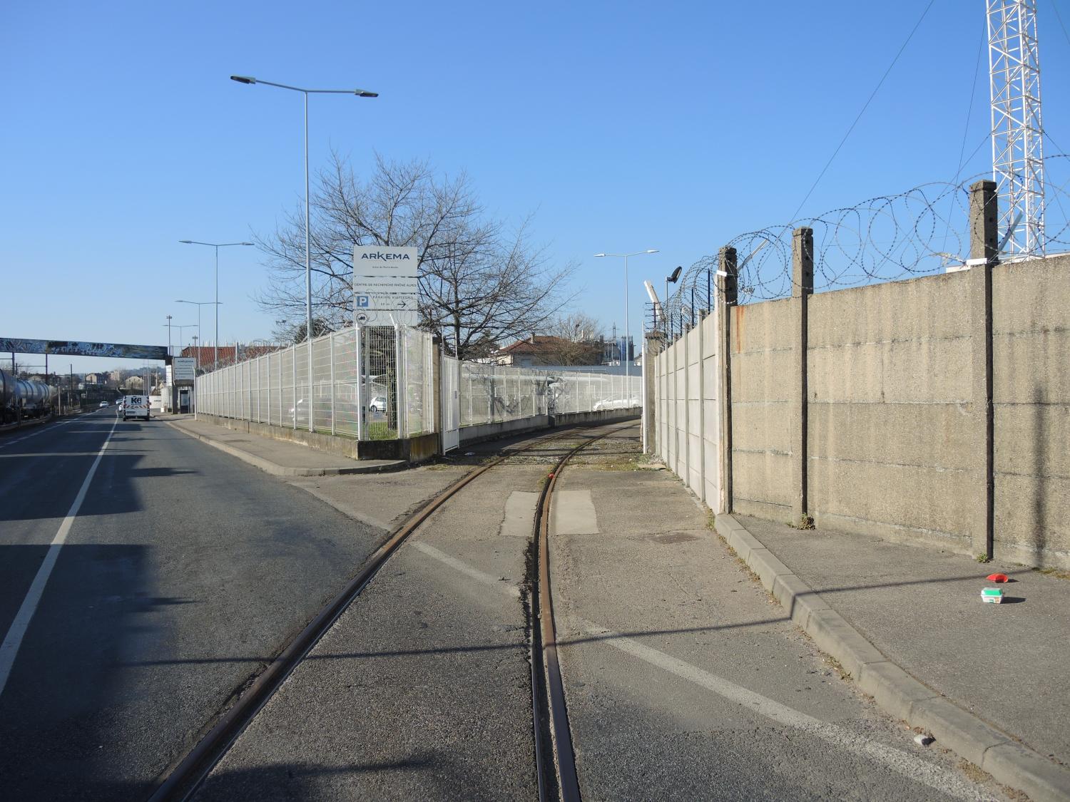 usine Produit chimiques Ugine Kuhlmann dit PCUK puis Arkema et centre de recherche Rhône-Alpes site de Pierre-Bénite