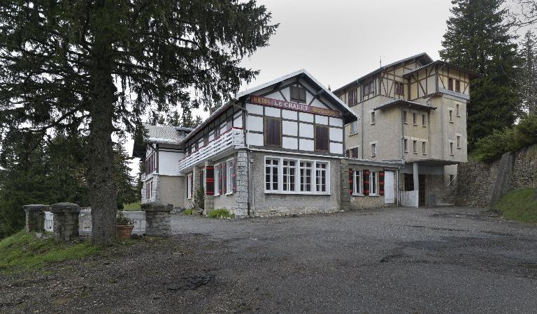 Logement du personnel de la station, dit La Gaillarde, puis hôtel de voyageurs dit Hôtel Jeandet, puis colonie de vacances de la ville de Puteaux, actuellement désaffecté