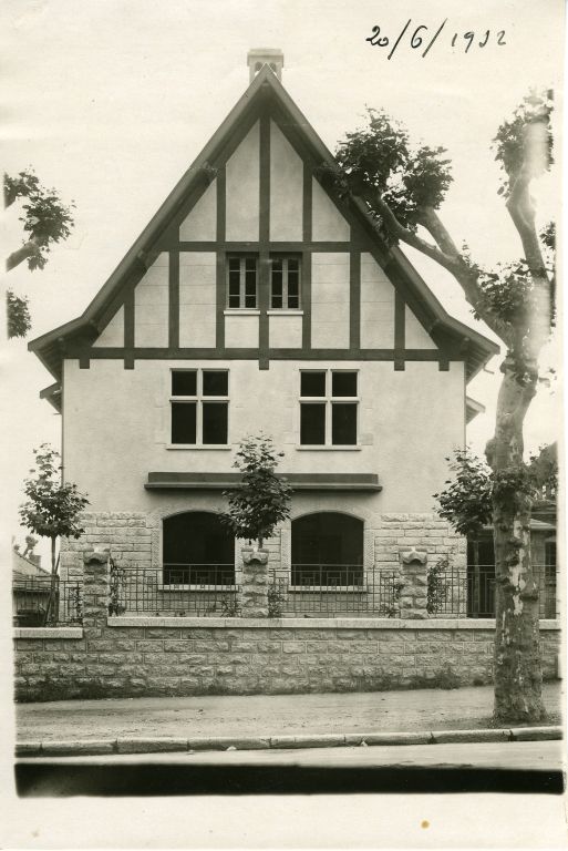 Couvent de Pénitentes de l'ordre de Saint-Augustin puis Prieuré bénédictin Saint-Eloi puis demeure, appelée villa de M. Dubost