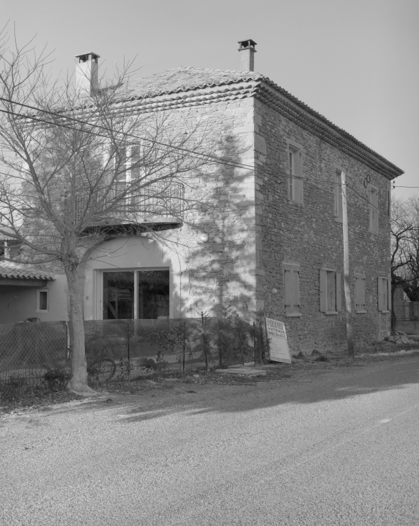 Les maisons et les fermes de la commune de Montbrison-sur-Lez