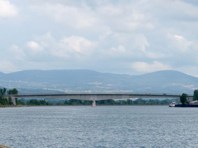 Pont routier de Sablons