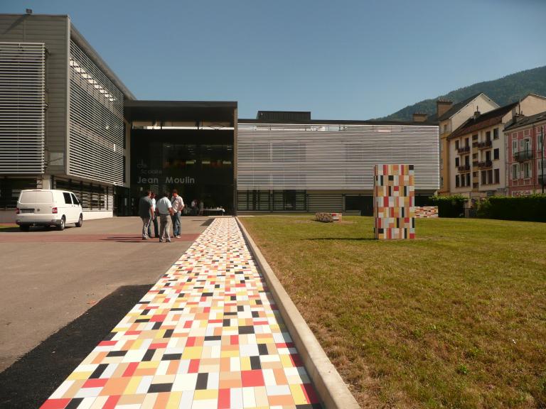 Sculpture / revêtement de sol : La Salle de bain