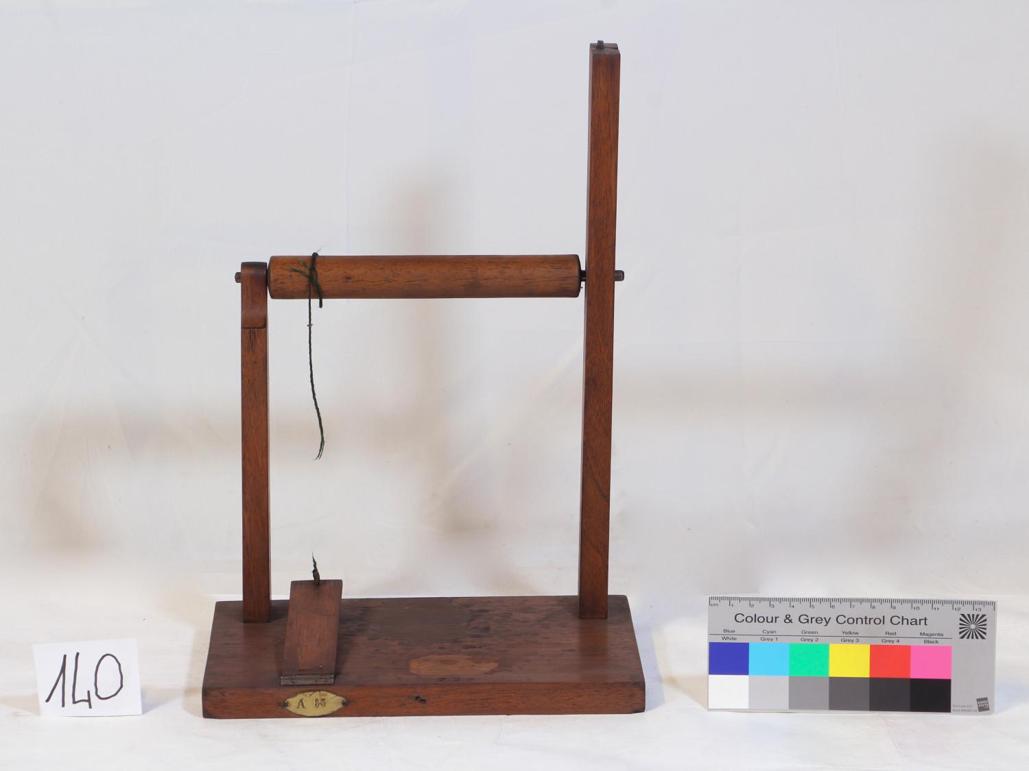 Instrument de démonstration, supports de manipulation et potences incomplets (14)