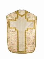 ensemble d'une chasuble et de deux tuniques : ornement blanc n°1