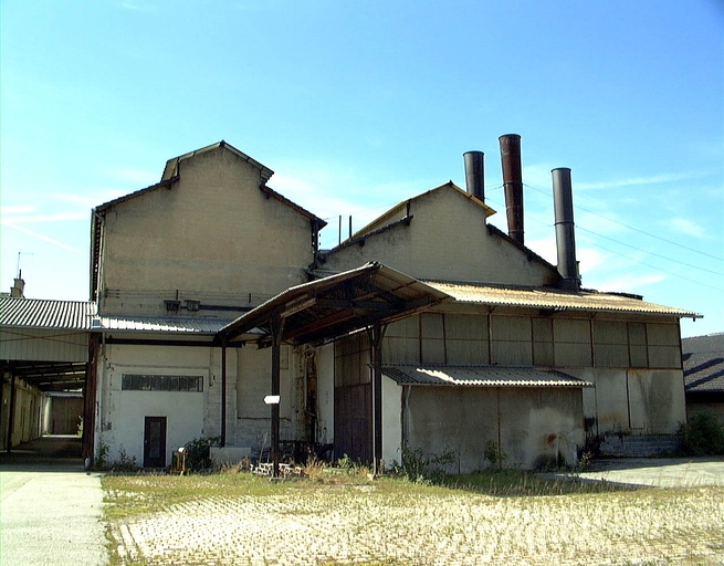 Usine de teinturerie Vulliod-Ancel, école Charles de Foucauld et jardin public de Sisley