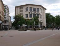 Bourse du Travail actuellement salle de spectacle et bureaux syndicaux