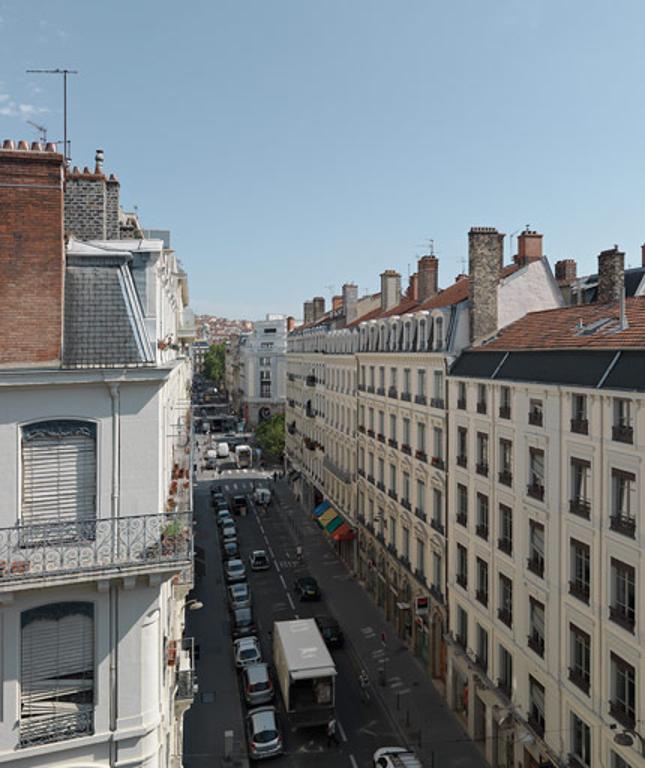 Rue de l'Impératrice, puis rue de l'Hôtel-de-Ville, actuellement rue du Président-Edouard-Herriot