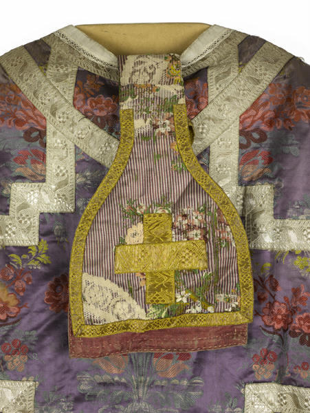 chasuble, 2 manipules : ornement violet n°2