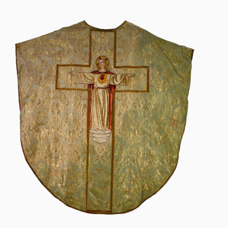 chasuble : ornement doré