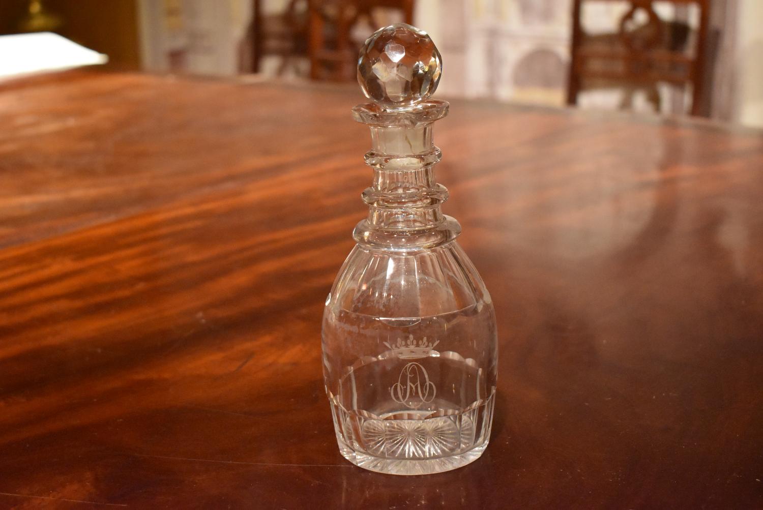 carafe gravée du n°29 : carafe