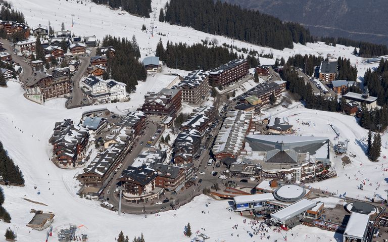 Quand la station huppée de Courchevel paie sa stratégie haut de