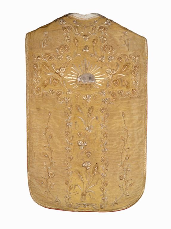 chasuble, étole, manipule, voile de calice, bourse de corporal : ornement doré n°4