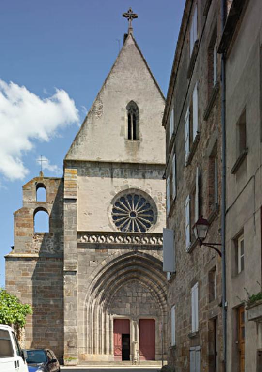 ancienne Sainte-Chapelle de la Sainte Couronne et de Saint Jean-Baptiste, aujourd'hui église paroissiale Saint-Pierre