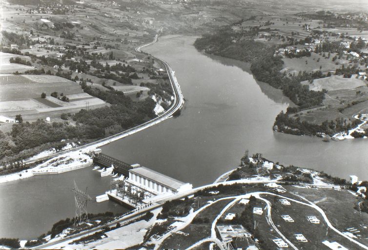 Barrage de Seyssel, centrale hydroélectrique, pont