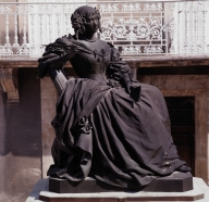 Statue grandeur nature : Marie de Rabutin-Chantal, marquise de Sévigné