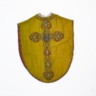 chasuble : ornement doré