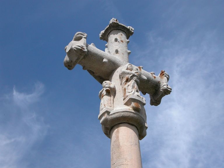 Croix de cimetière actuellement croix de chemin