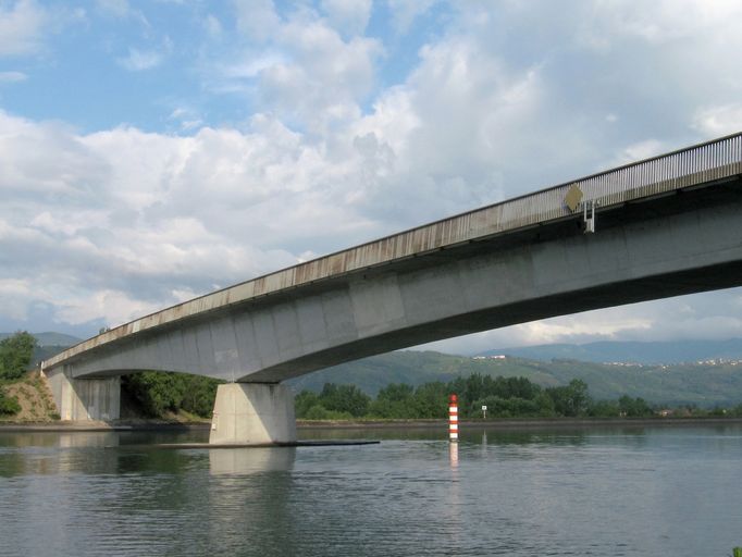 Pont routier de Sablons