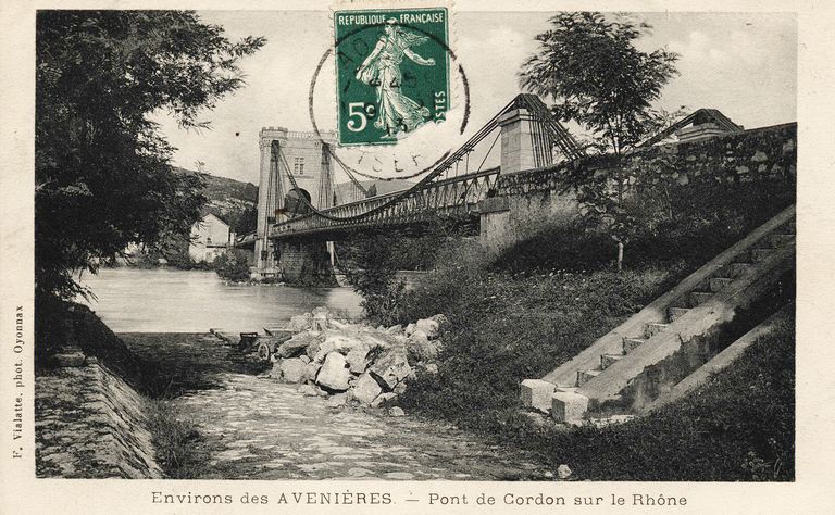 Pont routier suspendu de Cordon (détruit)