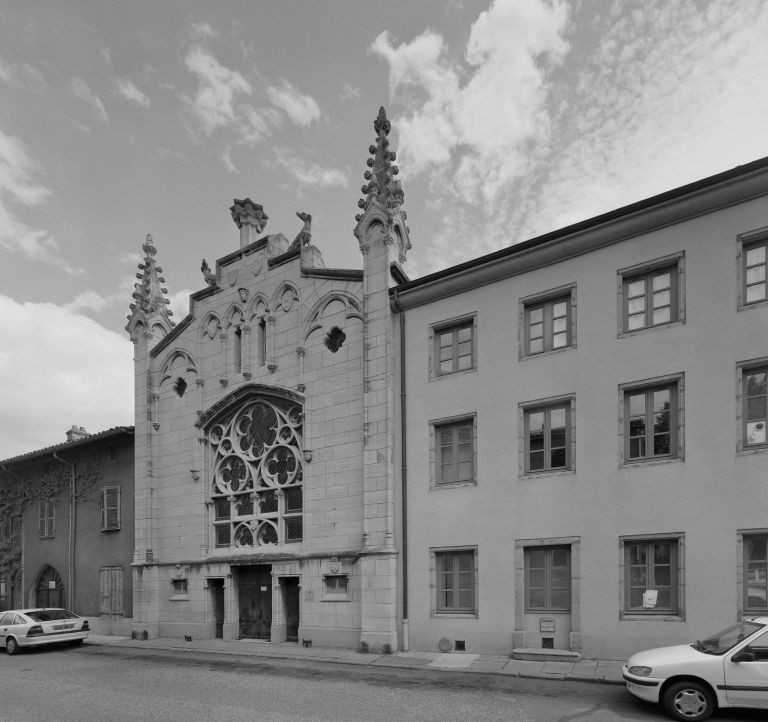 Salle des fêtes et établissement administratif des Etats de Forez, puis salle capitulaire appelée Diana, aujourd'hui bibliothèque de la Société historique et archéologique du Forez