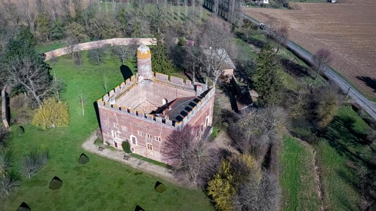 Maison forte dite château de Juis