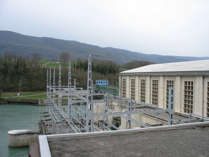 Barrage de Seyssel, centrale hydroélectrique, pont