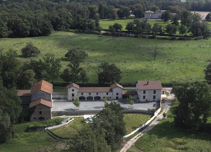 Ferme, moulin puis minoterie Moutot et scierie Gatier