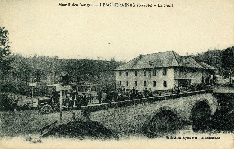 Moulin à farine et forge du Pont de Lescheraines actuellement logement et quincaillerie