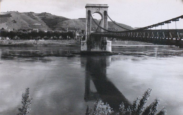 Pont routier, actuellement passerelle Marc Seguin