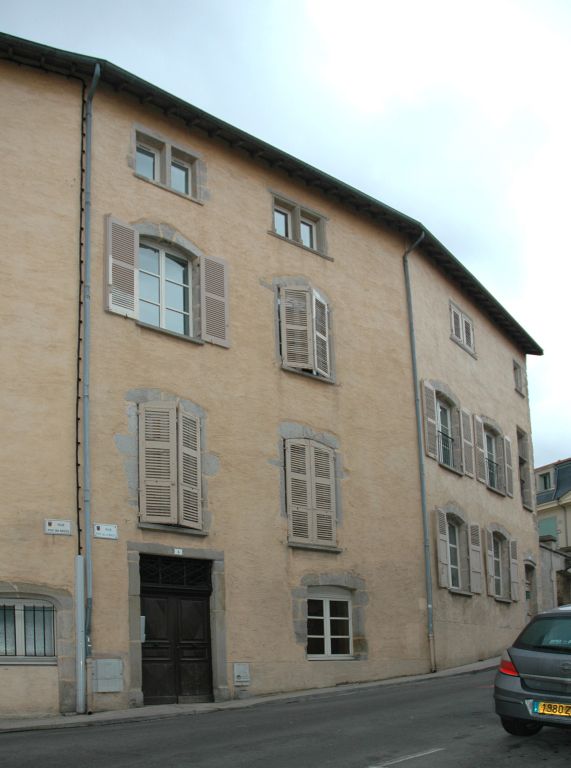 Immeuble : Hôtel Puy du Rozeil