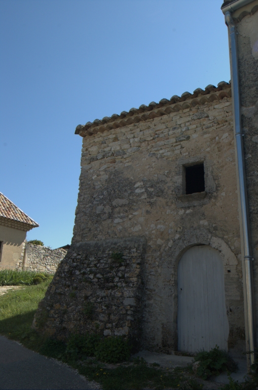 Les maisons et les fermes de la commune de Montjoyer