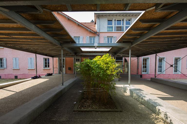 Immeuble à logements, dit phalanstère de la Viscamine puis colonie de vacances, actuellement lycée d’enseignement général Pierre-du-Terrail