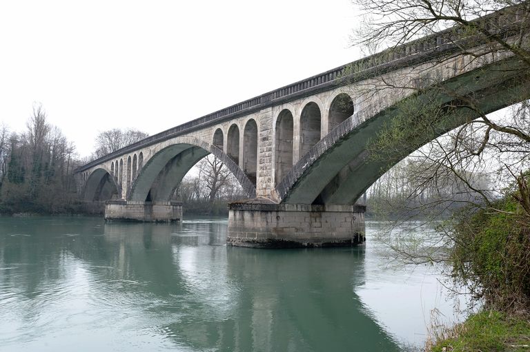 Pont routier de Lagnieu