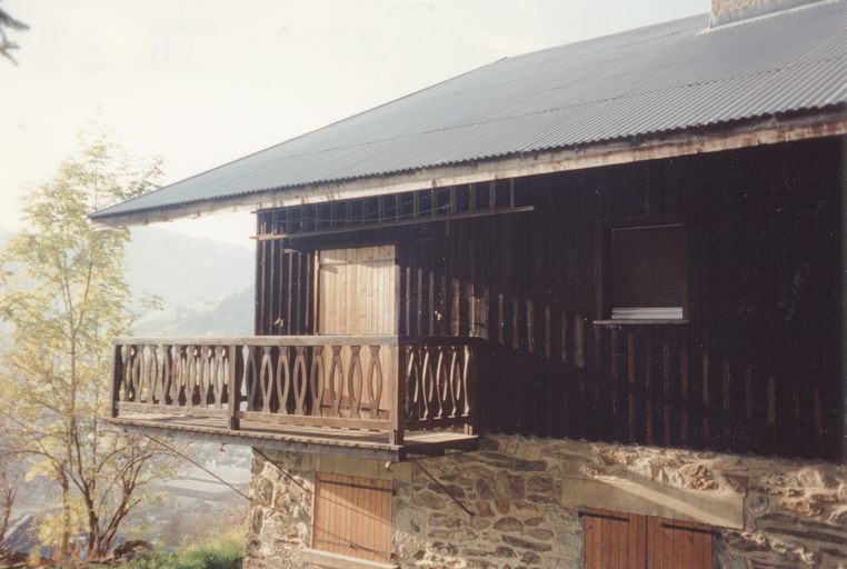 Maison, dite chalet le Grizzly