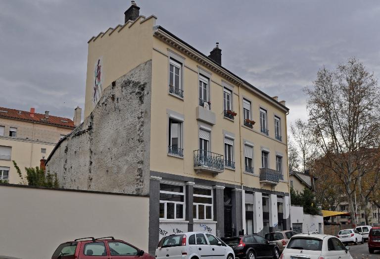 Maison et atelier du sculpteur Charles Dufraine, actuellement immeuble