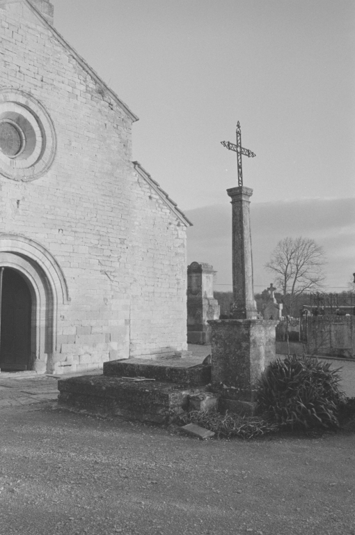 Les croix monumentales du canton de Grignan